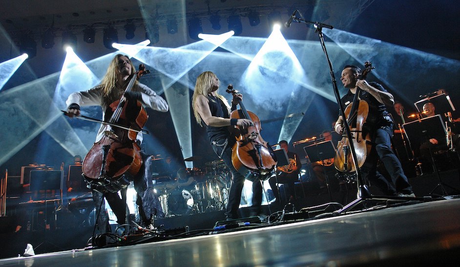 You are currently viewing APOCALYPTICA –‘Fight Fire With Fire’ Live