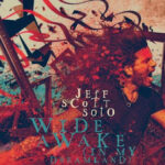 JEFF SCOTT SOTO mit Vorgeschmack auf „Wide Awake“