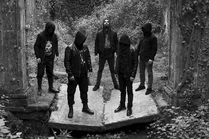 You are currently viewing Black Death Metaller VØIDWOMB stellen „Altars Of Cosmic Devotion“ vor
