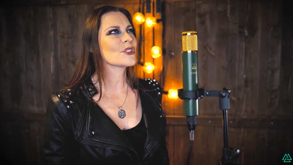 You are currently viewing NIGHTWISHs FLOOR JANSEN covert ’Oblivion’