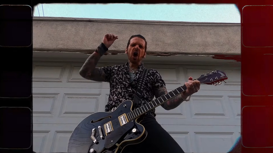 Read more about the article RICKY WARWICK – ‘You’re My Rock‘ N Roll’ als Video