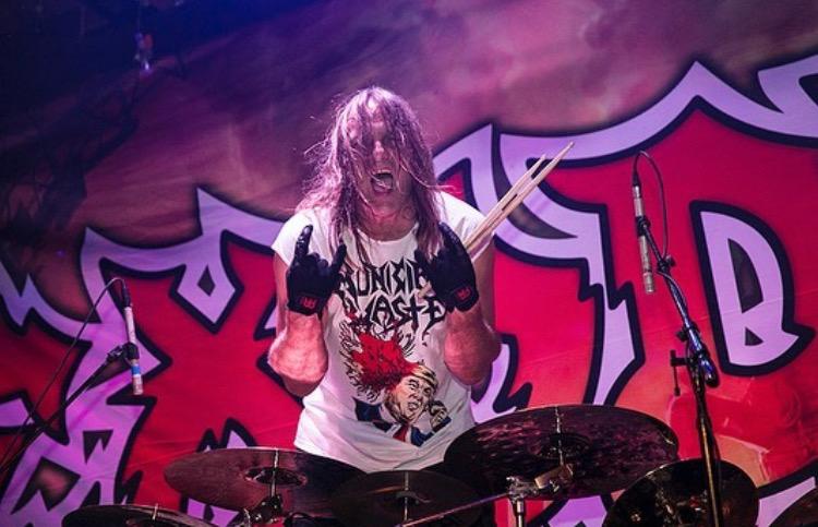 Read more about the article EXODUS  – Drummer Tom Hunting mit Krebs diagnostiziert