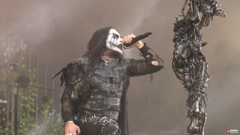 You are currently viewing CRADLE OF FILTH – ‘Crawling King Chaos’ Live vom Bloodstock Open Air