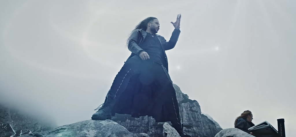 You are currently viewing Epic Power Metaller RHAPSODY OF FIRE – ‘Chains Of Destiny’ Video