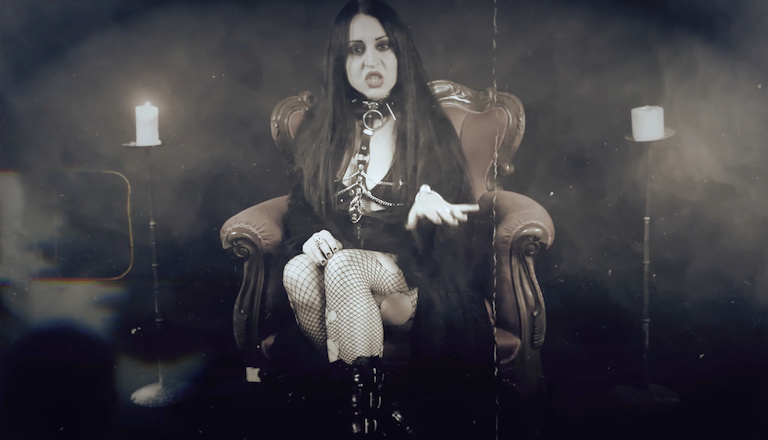 You are currently viewing Orchestraler „Blutsauger Metal“ – THEATRES DES VAMPIRES ‘Christina’ video