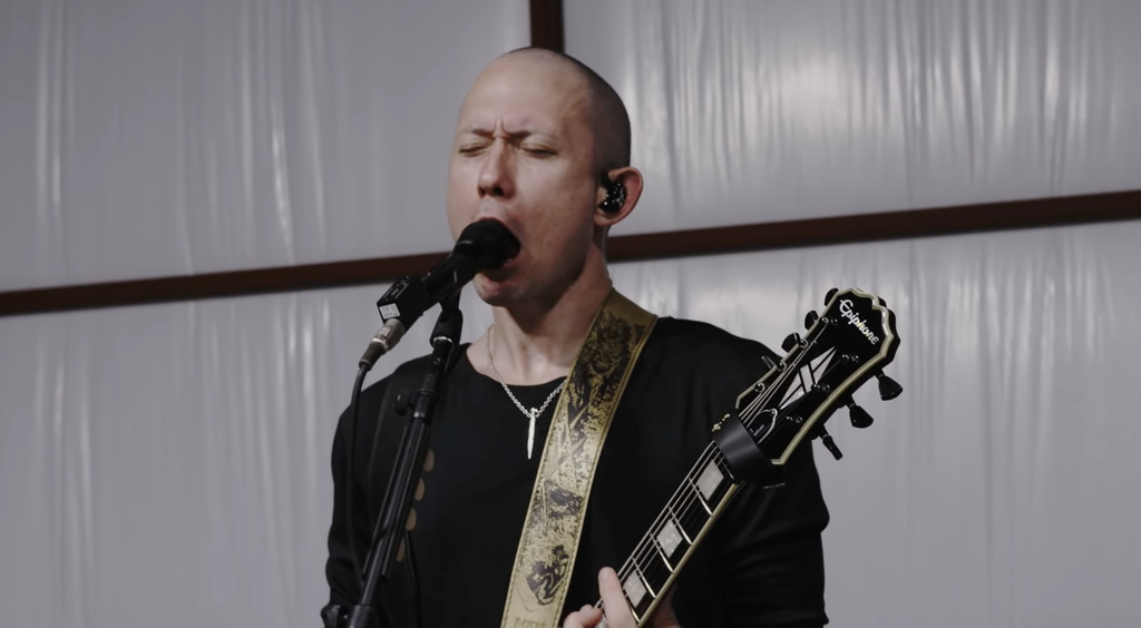 You are currently viewing TRIVIUM –  ‘Feast Of Fire’ (Live From The Hangar)