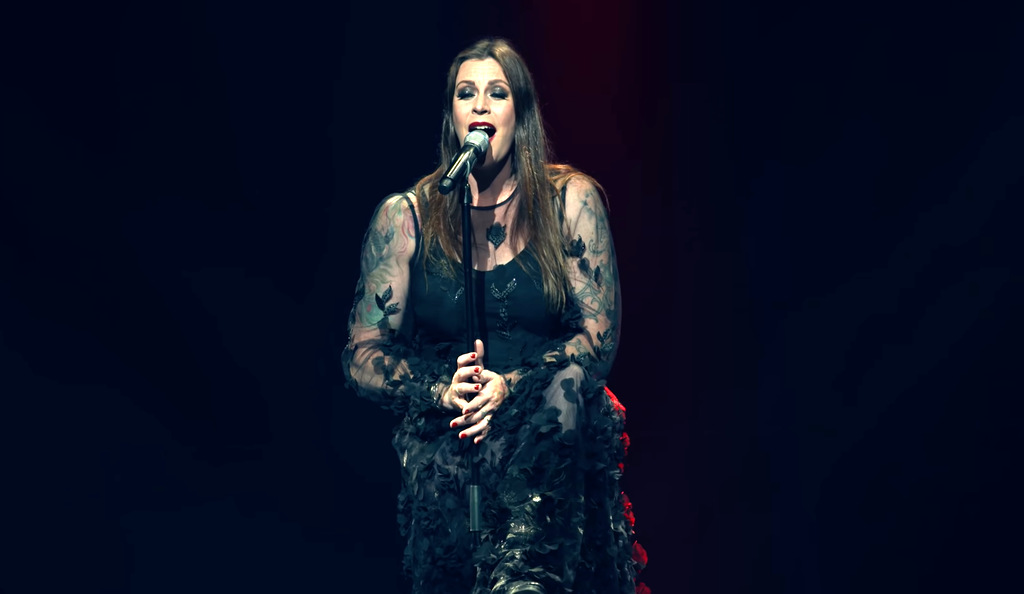 You are currently viewing FLOOR JANSEN – Teilt Coverversion von ‘Mama‘
