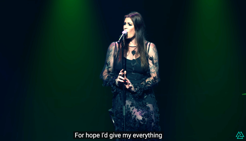 You are currently viewing FLOOR JANSEN  – Zeigt ‘Nemo‘ Live Akustikversion