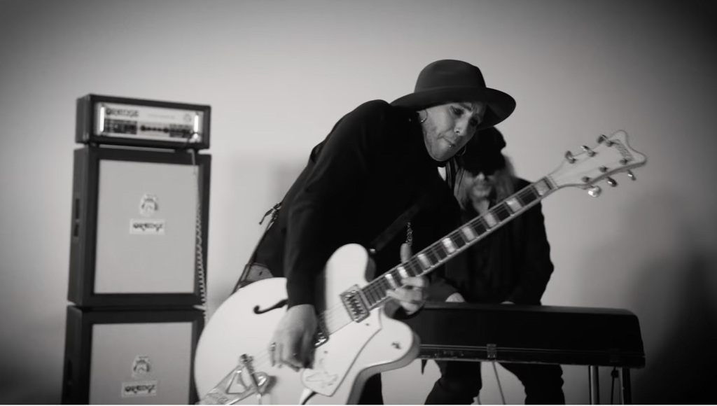 You are currently viewing THE HELLACOPTERS – Haben den Blues: ‘So Sorry I Could Die’ Video