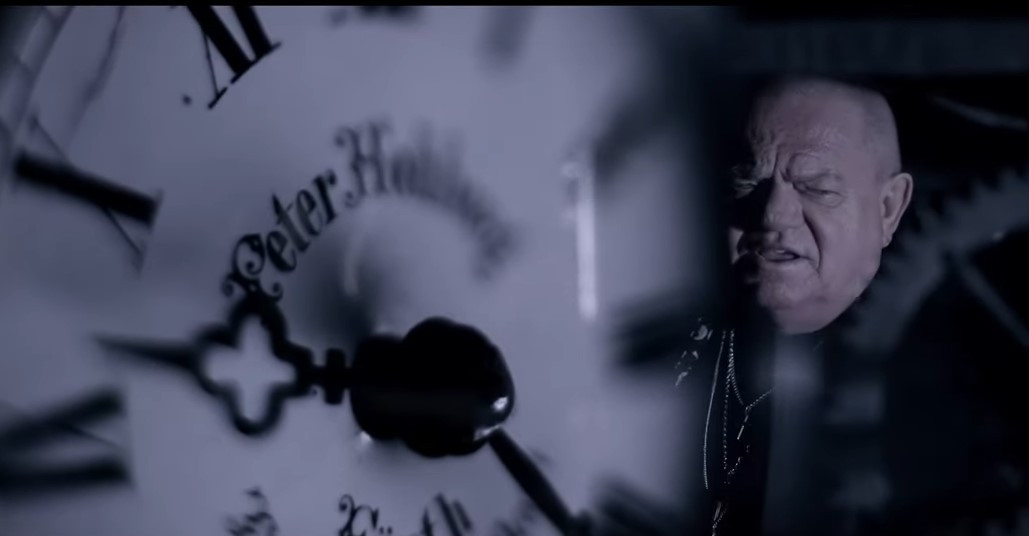 You are currently viewing UDO DIRKSCHNEIDER – singt auf Deutsch im `Kein Zurück` Video (Wolfsheim-Cover)