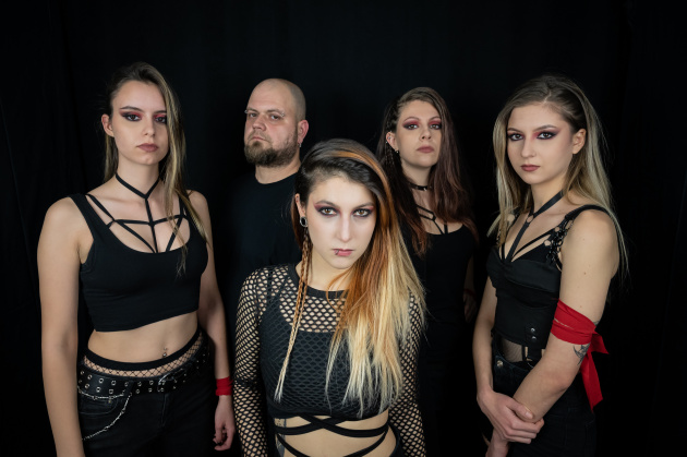 You are currently viewing GWENDYDD – Extreme Metaller offenbaren `Rape` Video
