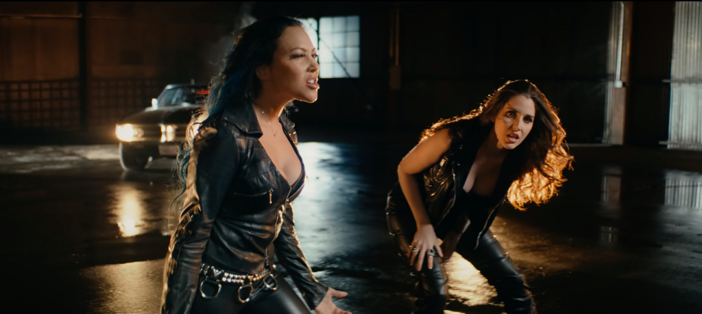 You are currently viewing MOTIVE BLACK ft. CARLA HARVEY – Liefern `Lift Me Up` Video nach