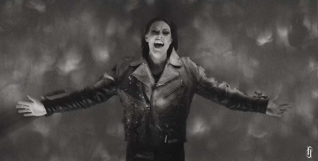 You are currently viewing FLOOR JANSEN – Premiere für Solo-Single `Storm` – Videostream
