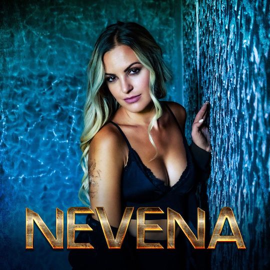 Read more about the article NEVENA – 80ies Rock im `Bad Sun Rising` Video