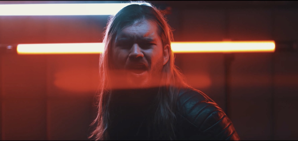 You are currently viewing CREYE – Melodic Metaller streamen `One Step Away` Video