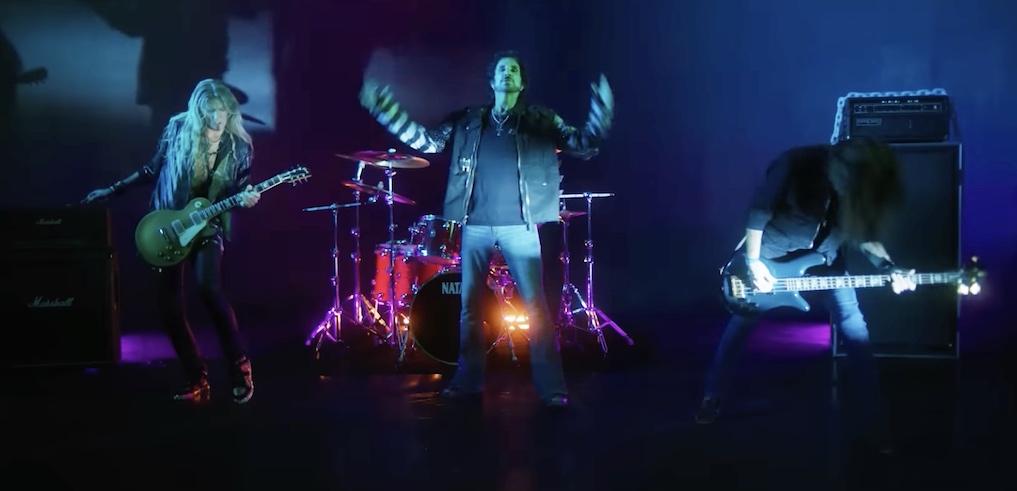 You are currently viewing REVOLUTION SAINTS – Teilen `Talking Like Strangers` Video