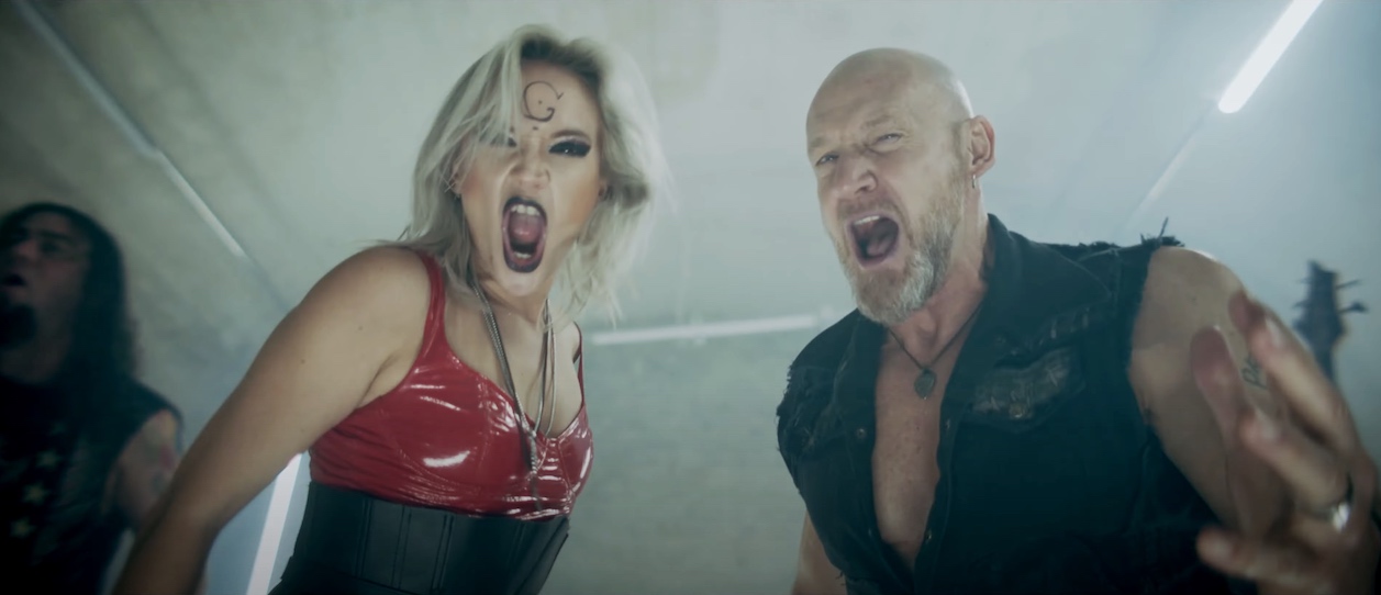 You are currently viewing SCARLET AURA ft. RALF SCHEEPERS (Primal Fear) – `Fire All Weapons´ Videosingle