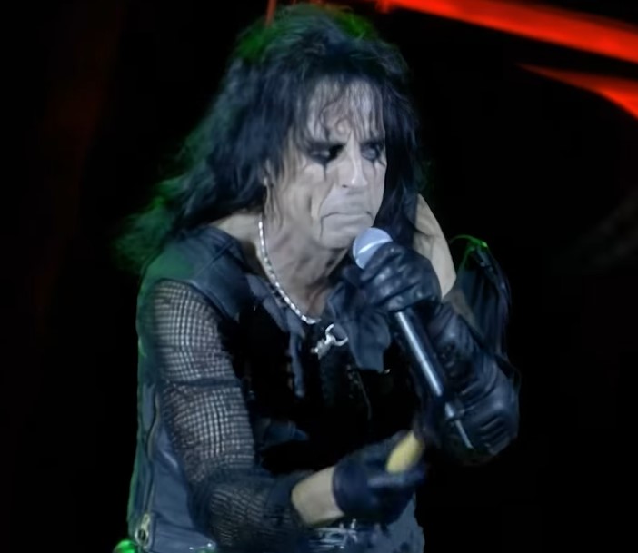 You are currently viewing ALICE COOPER – `Go To Hell´ vom ‚Brutally Live‘ im remasterten Liveclip