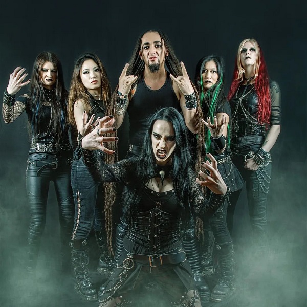 You are currently viewing FRANTIC AMBER – `Black Widow´ Lyricvideo bringt Melodic Death mit Frauenpower