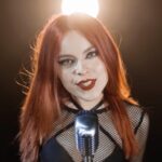 ANDREEA MUNTEANU –  The Iron Cross Sängerin streamt Lita Ford Cover `Playin’ with Fire`