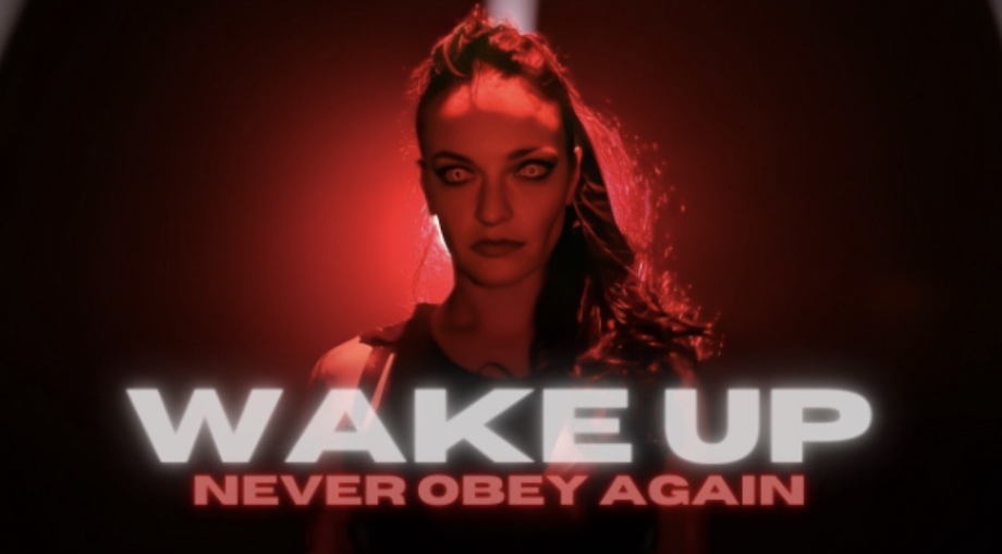 You are currently viewing NEVER OBEY AGAIN – Präsentieren Stilmix im `Wake Up` Video