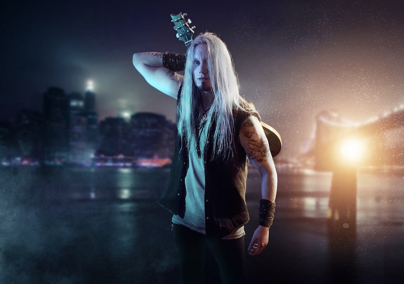 You are currently viewing MARC HUDSON (DragonForce)  – Titeltrack `Starbound Stories` im Video