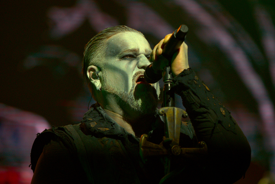 Mehr über den Artikel erfahren POWERWOLF – `We Drink Your Blood´ Live in Oberhausen Video geteilt