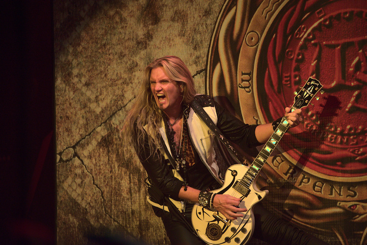 You are currently viewing ACCEPT – JOEL HOEKSTRA wird Livegitarrist