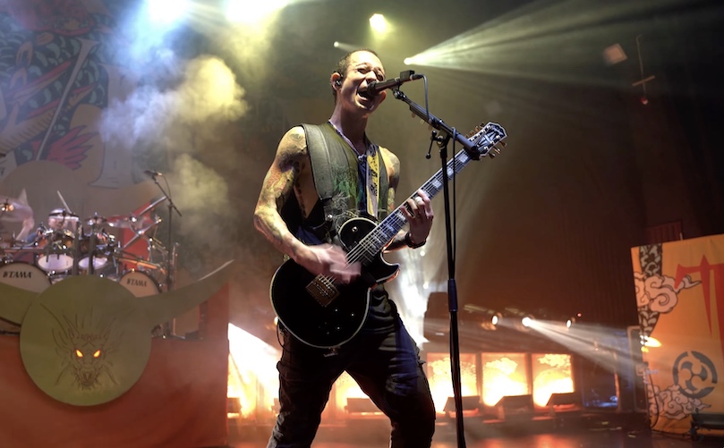 You are currently viewing TRIVIUM – ` The Sin And The Sentence‘ Live & `If I Could Collapse The Masses` Playthrough