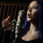 ALISSA WHITE-GLUZ – Arch Enemy Sängerin teilt `A Song To Save Us All` Video