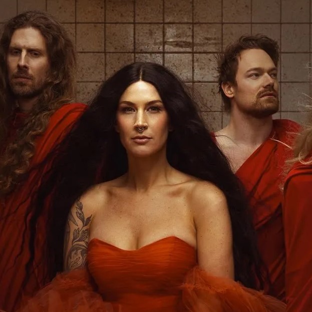 You are currently viewing CHARLOTTE WESSELS – Ex-Delain Sängerin präsentiert `The Exorcism´ Song und Video