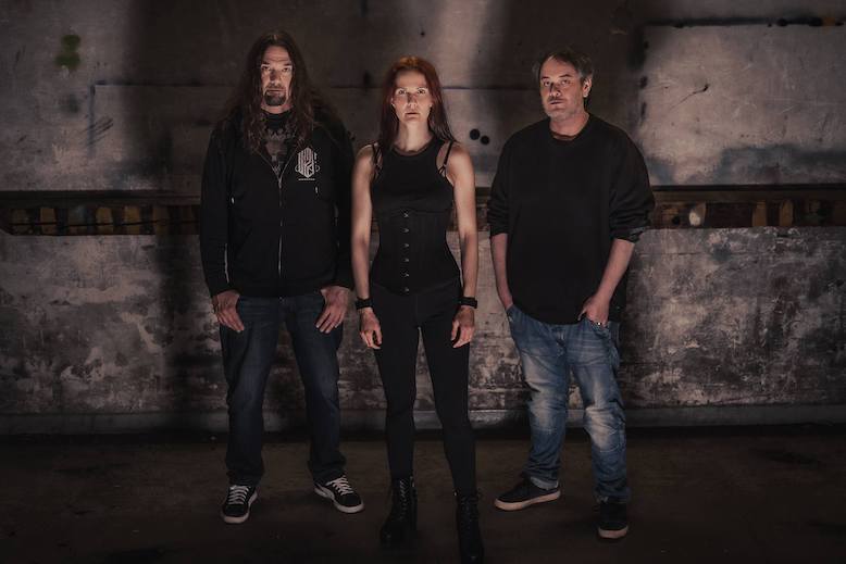 Read more about the article AUTUMN`S GRIEF – Neue Tracks `Perfectly Flawed` & `The Absolution` sind online