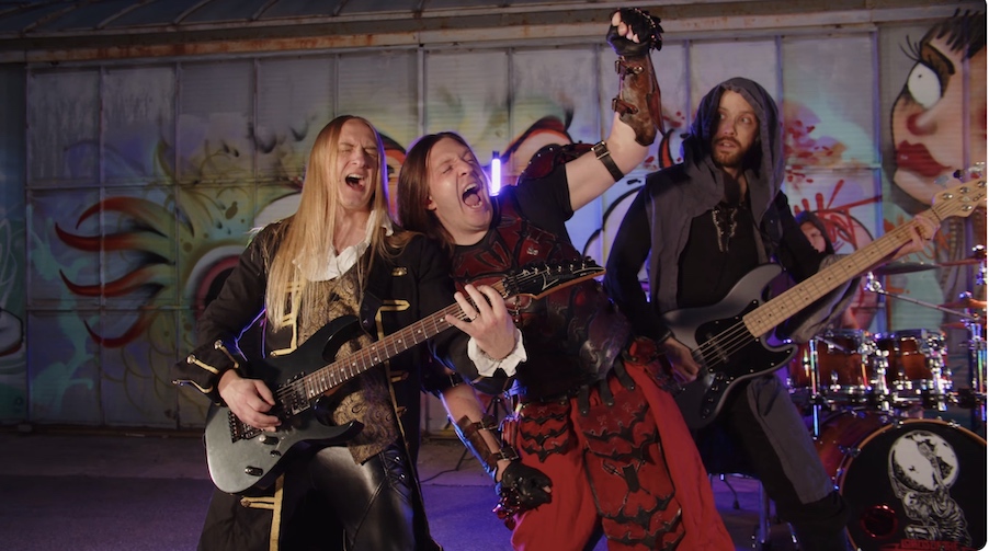 You are currently viewing LORDS OF THE TRIDENT – US Metaller streamen ´Jet Set City` Videosingle