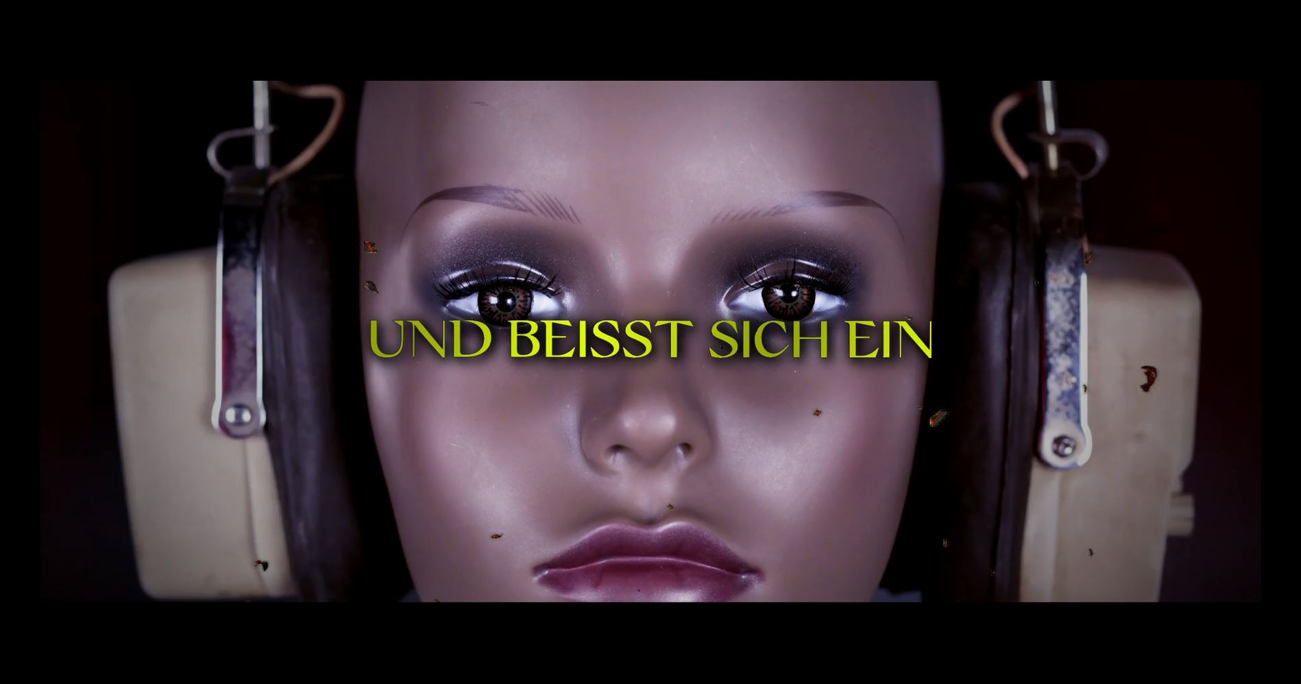 You are currently viewing SCHWARZER ENGEL – Legen Clip für `Hitsingle` nach