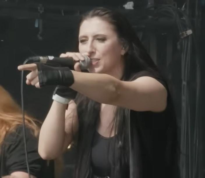 Mehr über den Artikel erfahren UNLEASH THE ARCHERS – Live at Bloodstock Open Air 2024 (Full Set)