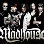 MÄDHOUSE –  Glam Rocker zeigen `Shotgun Rider` Video