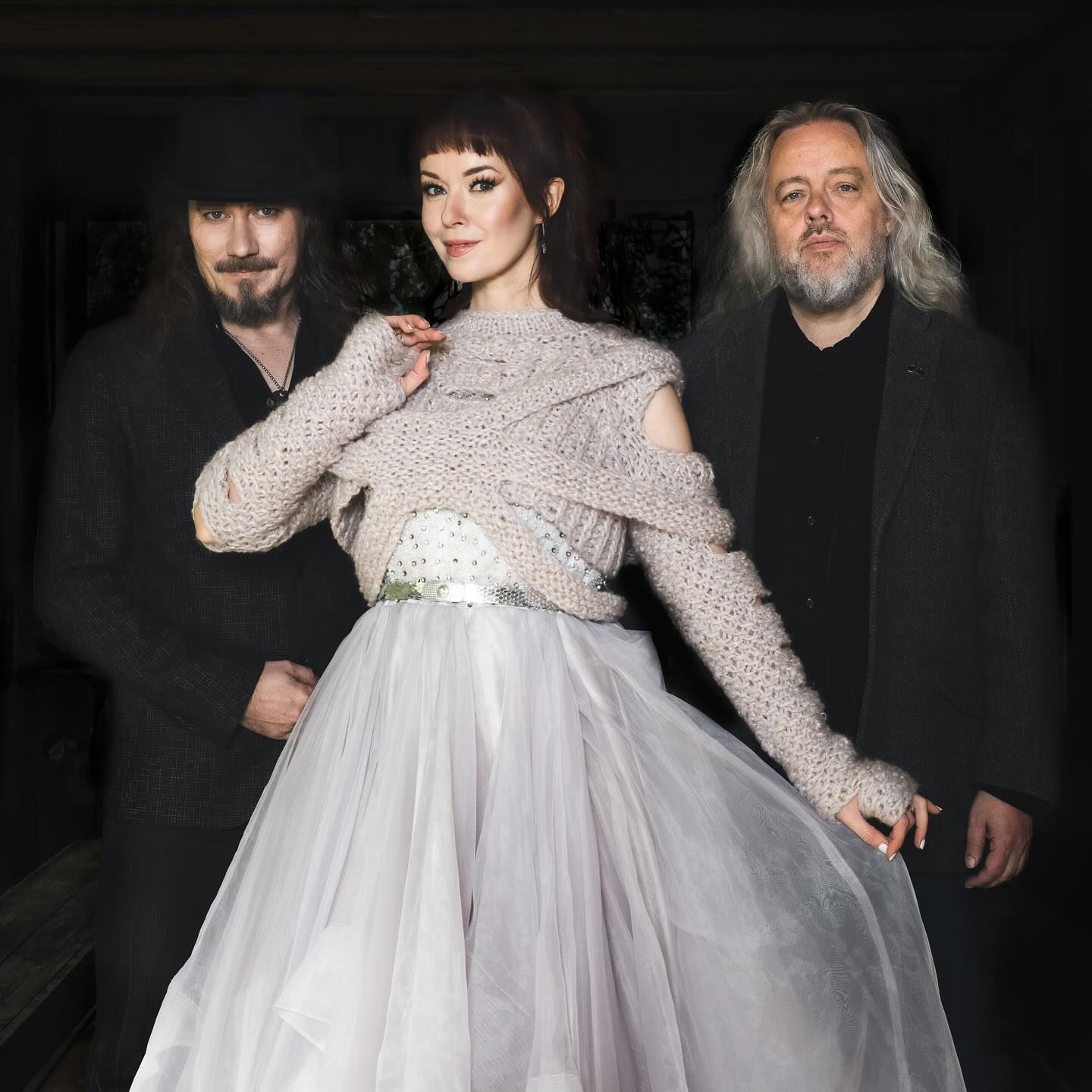Du betrachtest gerade AURI – Nightwish Member lieben es melodisch-folkig: `Shieldmaiden´ Videosingle