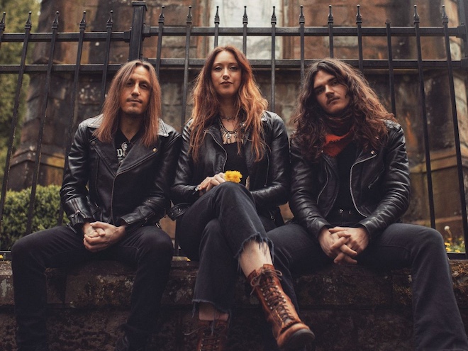 Du betrachtest gerade HIPPIE DEATH CULT – „Live At The Star Theater“ Full Show zum Album