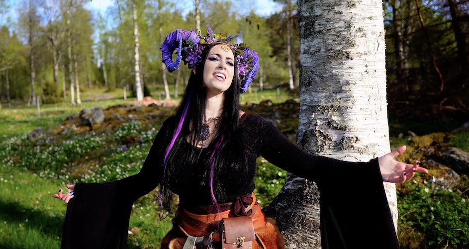 Du betrachtest gerade TWILIGHT FORCE – Power Metaller teilen Krystharas Version von ´To the Stars`