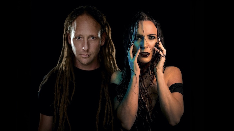 Du betrachtest gerade VERONA ON VENUS ft. CALICO COOPER – Industrial Brecher `No 1` im Video