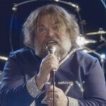 JACK BLACK – `Mr. Crowley` Cover von Ozzys “Back To The Beginning“ Show