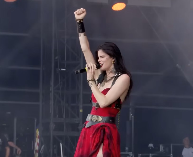 Du betrachtest gerade VISIONS OF ATLANTIS – Live at Hellfest 2025 Show ist online