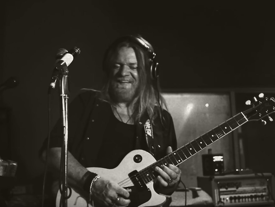Mehr über den Artikel erfahren CORROSION OF CONFORMITY – Präsentieren `Fire And Water´ (Free Cover)