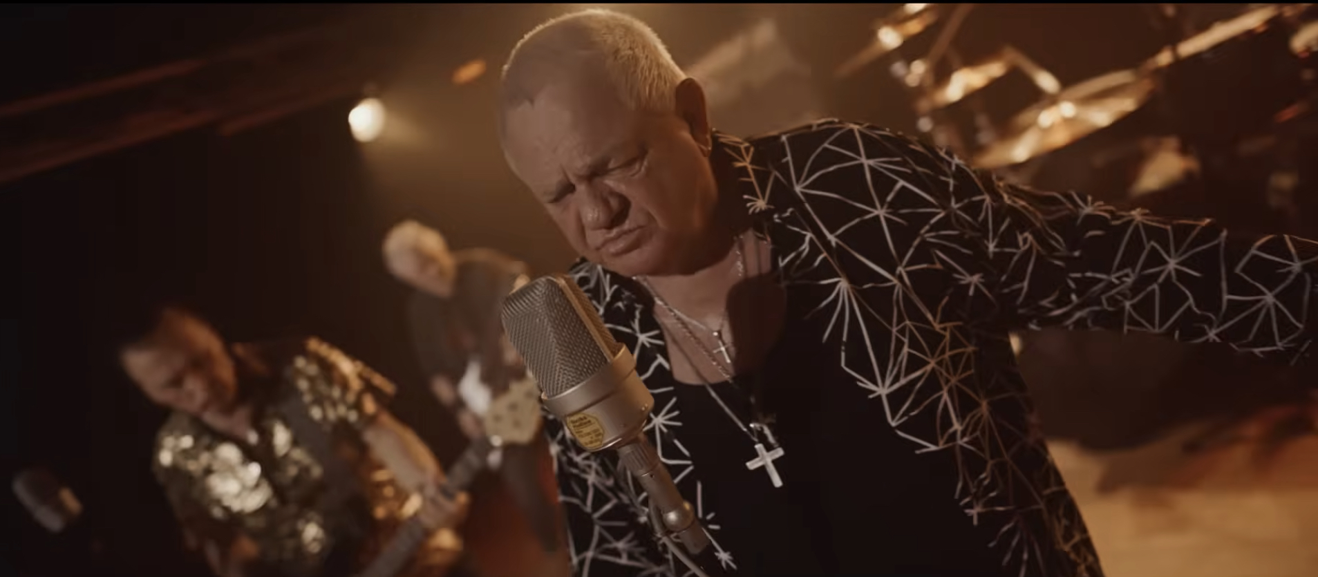 Du betrachtest gerade DIRKSCHNEIDER & THE OLD GANG – “Babylon“ Titeltrack feiert Premiere als Video