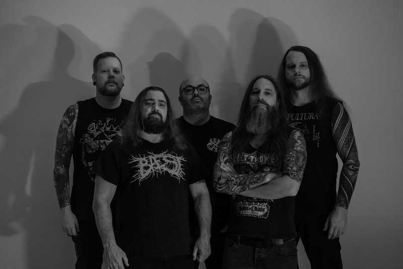 Du betrachtest gerade NEW WORLD DEPRESSION – “Abysmal Void” – Wenn Groove und Finsternis kollidieren