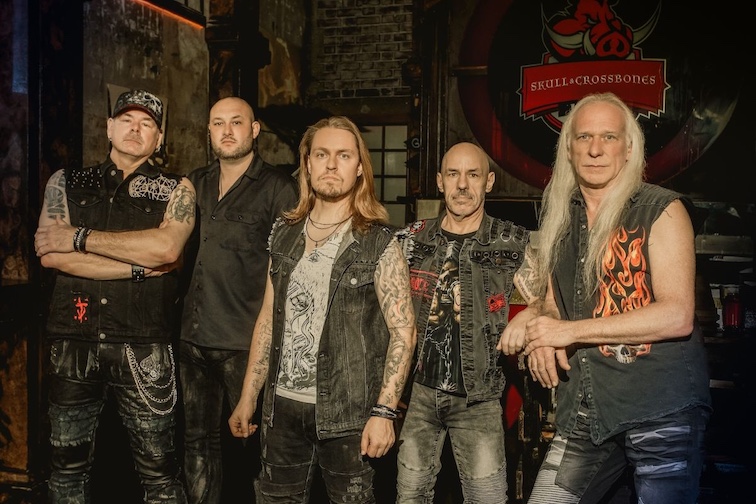 Mehr über den Artikel erfahren SKULL & CROSSBONES – Heavy Power Unit teilt ersten neuen Song `Echoes of Eternity`