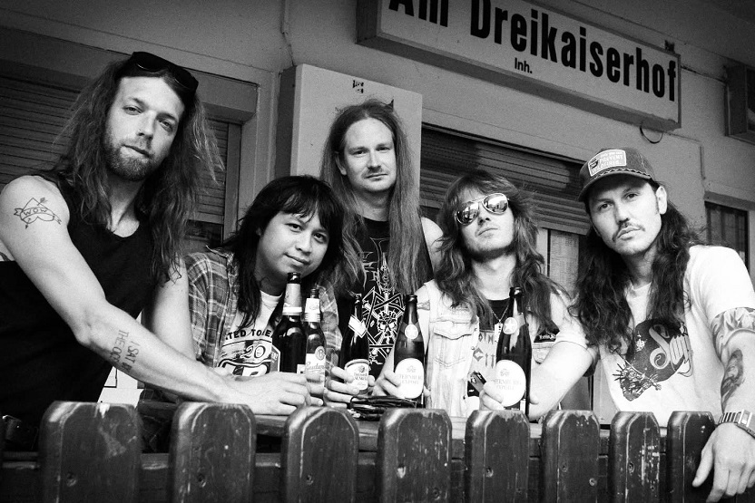 Du betrachtest gerade SINTAGE – OS Metaller mit `Beyond the Thunderdome´ Videosingle vom kommenden Album