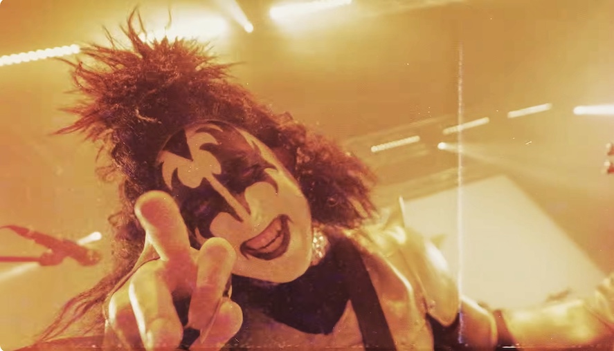 Du betrachtest gerade DANKO JONES ft. Marty Friedman – KISS Hommage `Diamond In The Rough` im Video