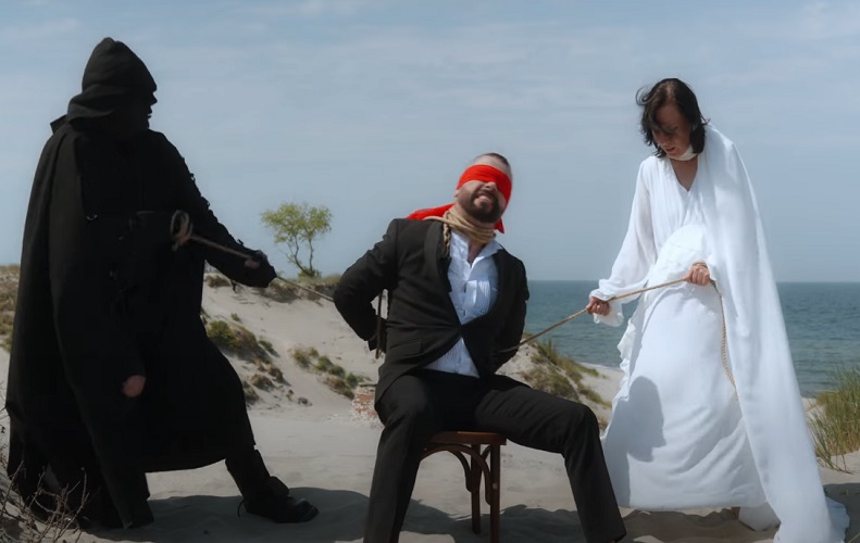Du betrachtest gerade DERO GOI – Ex-OOMPH! Fronter teilt neues `Archangels´ Video