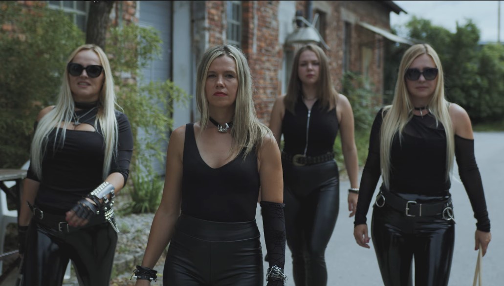 Mehr über den Artikel erfahren HELLCATS – Neues `Spiderweb` Video veröffentlicht